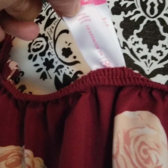 Adorable top - Picture 5 of 5